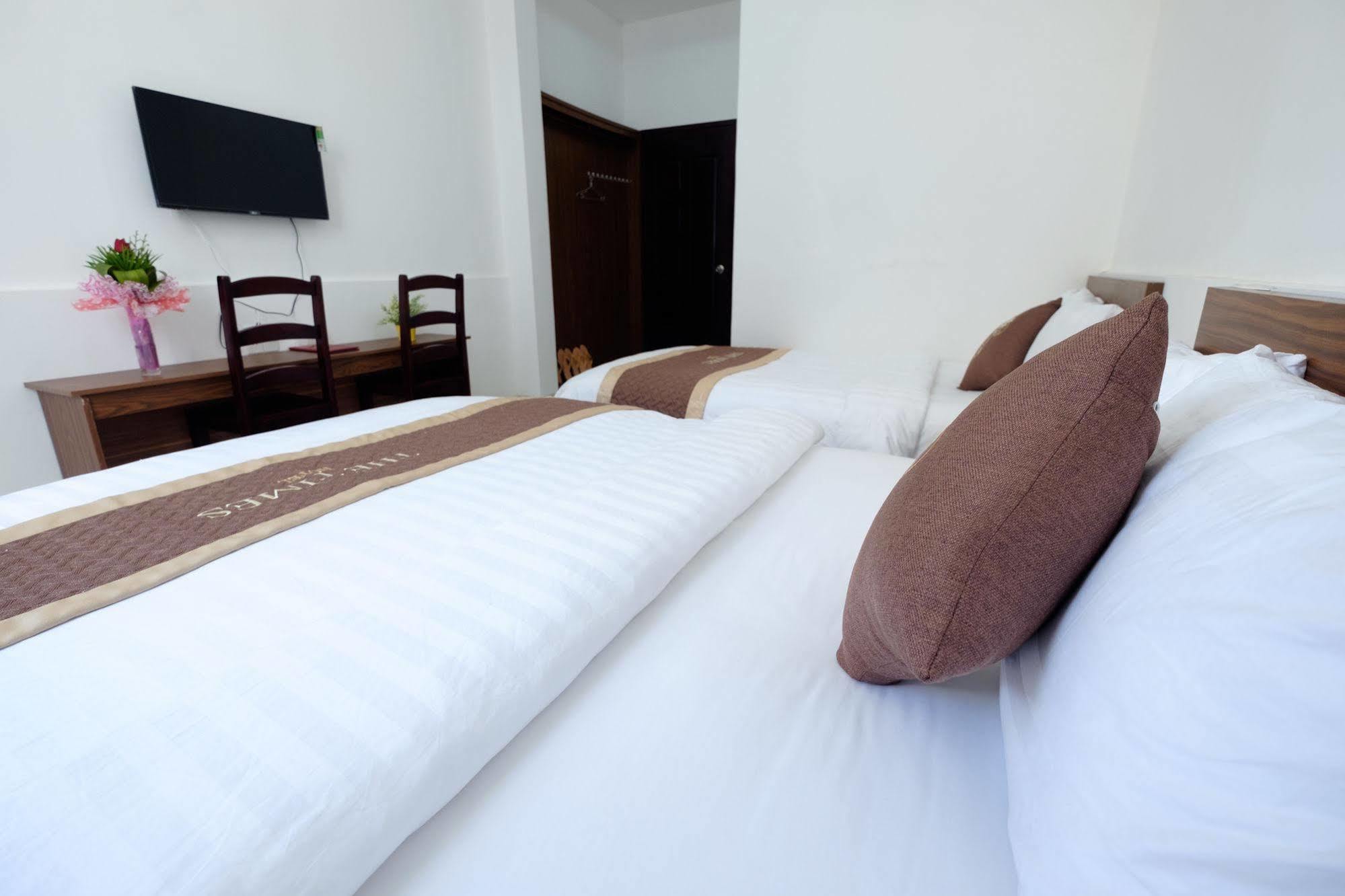 The Times Hotel Хюе Екстер'єр фото
